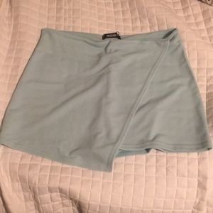 NWT!! Pretty blue summer skort